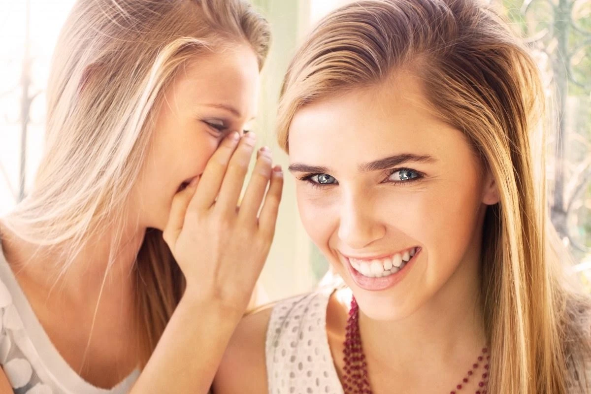 Unikaj tych 5 zwrotów, bo niszczysz przyjaźnie bezpowrotnie